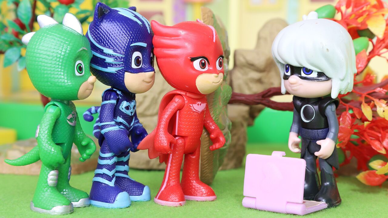 睡衣小英雄月之女推倒古树冤枉睡衣小英雄