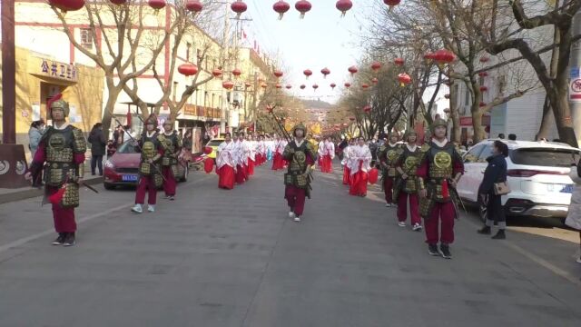 麟游元宵节离宫唐装秀巡游