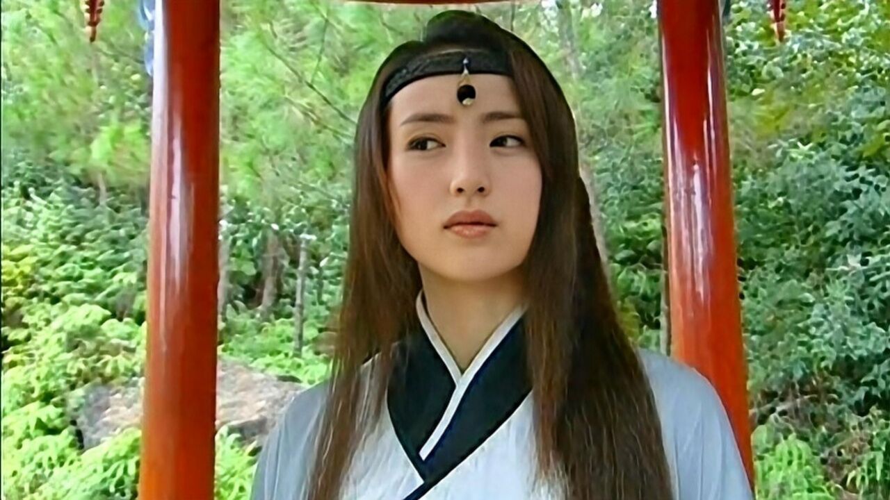 《雪花女神龙》主题曲,经典好听,上官燕是多少人的童年女神