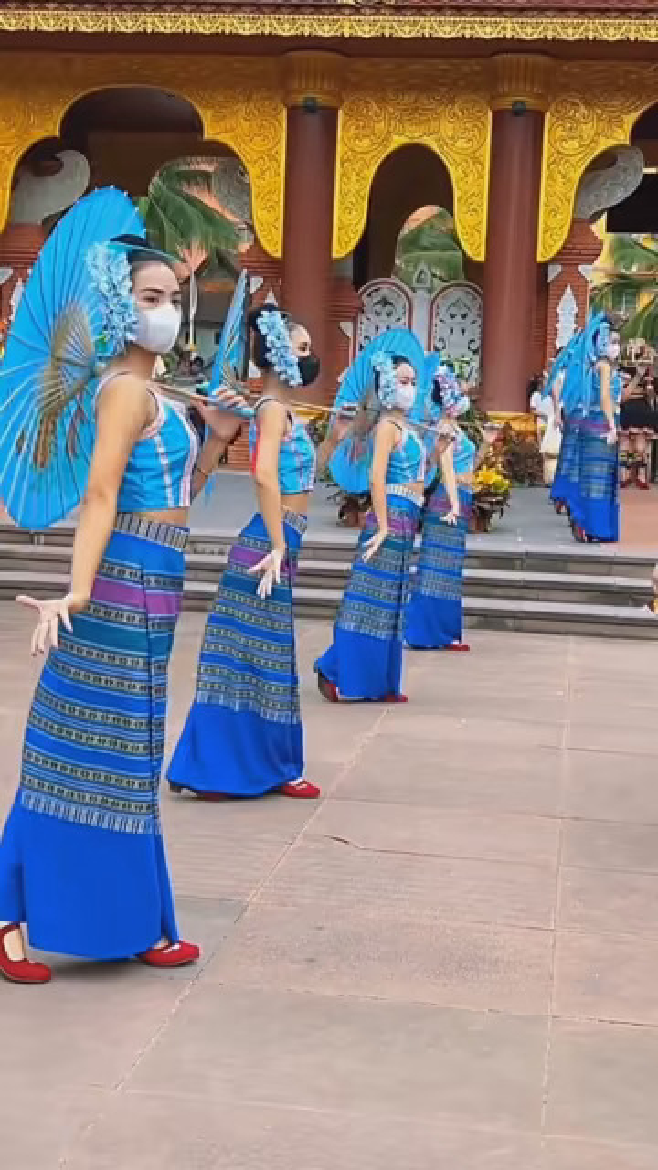 漂亮的傣族姑娘 #傣族服装 #傣族舞蹈