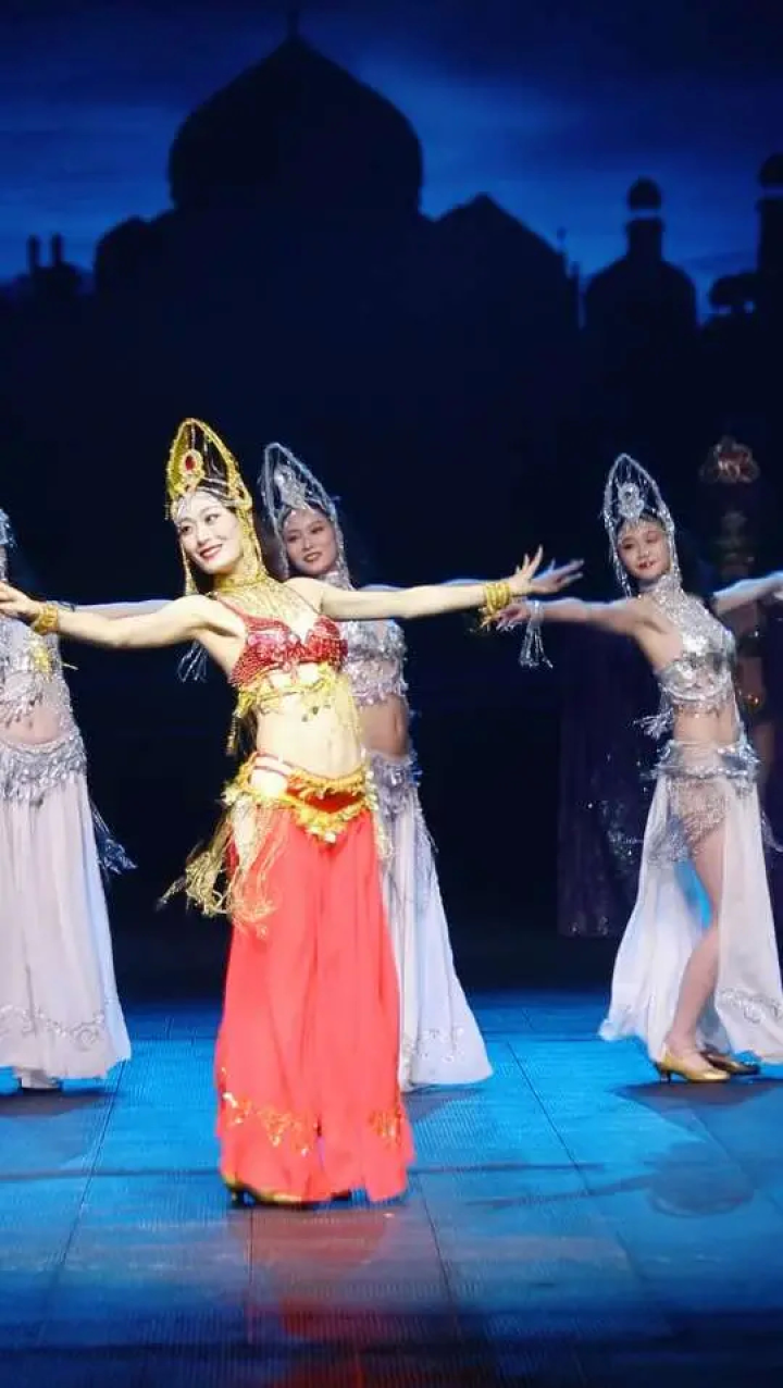 什么是西域的葡萄#波斯 #异域女神舞 #动感十足 #领略异域风情 #视觉