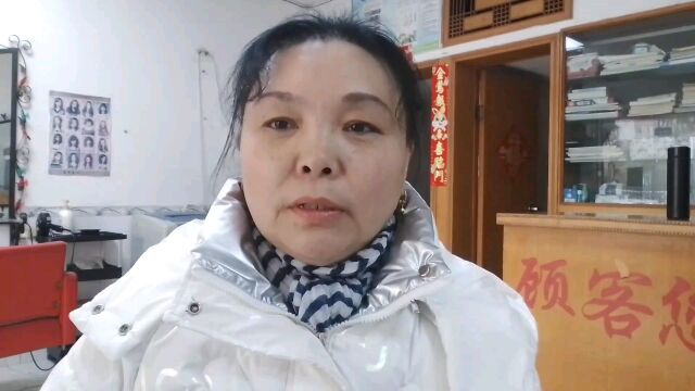 儿子女朋友吹了,只因父母没买社保,现在女孩太现实