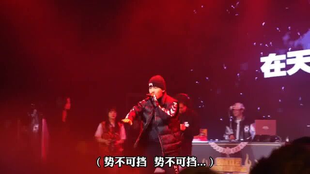 #地下8英里 燃爆天的年度cypher《上劲儿》谁还没听,这带劲的节奏属实#上劲儿!