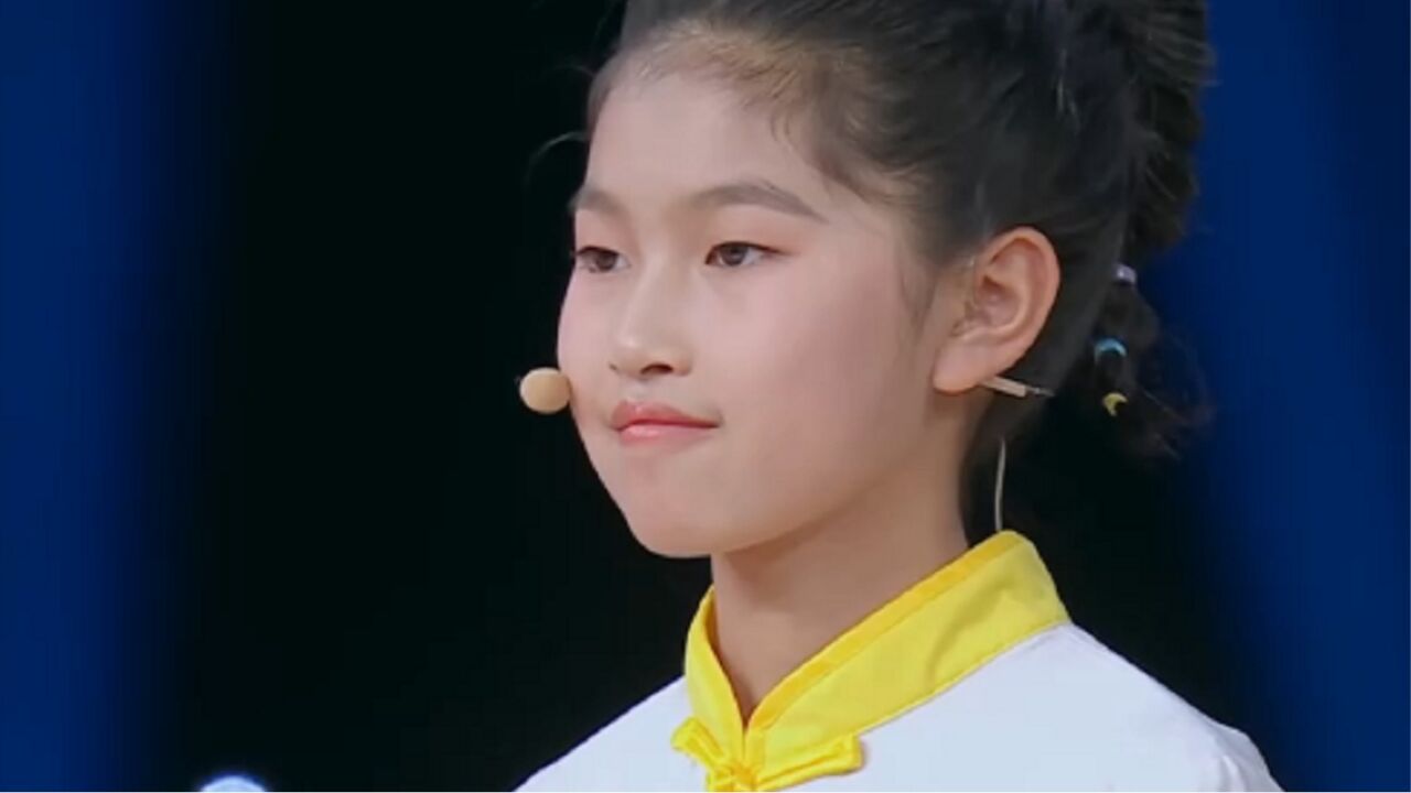 女孩学习武术4年的改变,坚持自己的梦想,鞠萍姐姐说的太好了