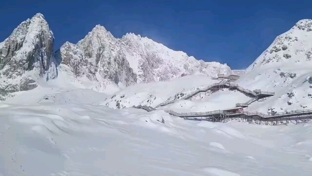 玉龙雪山的风景