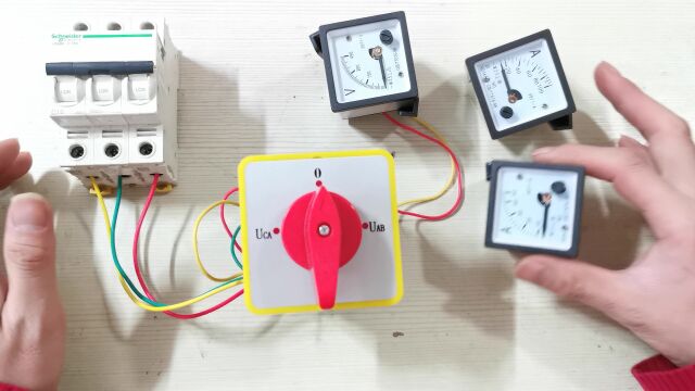 电压转换开关怎么接线?记住这句口诀,不用看图纸,也不会接错线