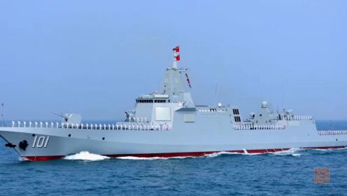 新入列"万吨大驱"奔赴南海实战训练,"万吨大驱"遵义舰现身南海海域