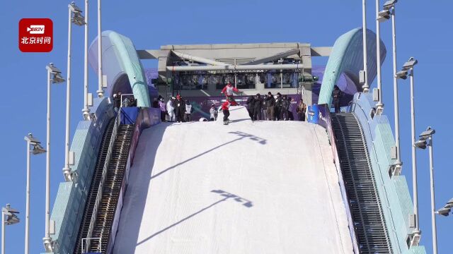 冬奥冠军苏翊鸣“今日首秀”亮相石景山首钢滑雪大跳台