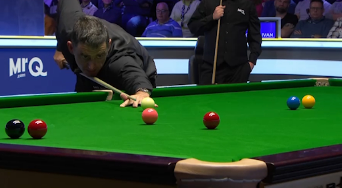 怒扔球杆奥沙利文险胜晋级