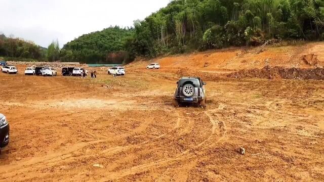 硬派越野,爱越野爱生活,不走寻常路,远离城市的喧嚣