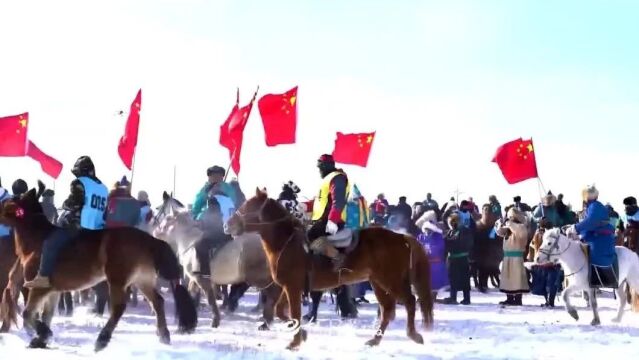 高清美图!一起感受这里策马驰骋、燃动冰雪的激情!