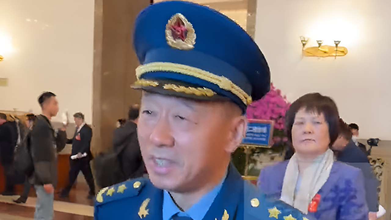 空军副司令员"剧透"轰20:没啥瓶颈,快了!你们等着吧