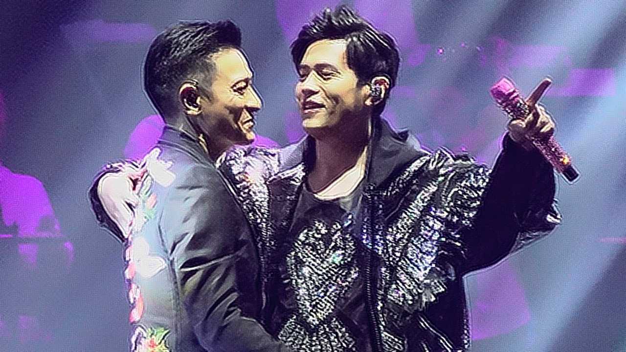 两大天王同台刘德华现身周杰伦演唱会合唱忘情水