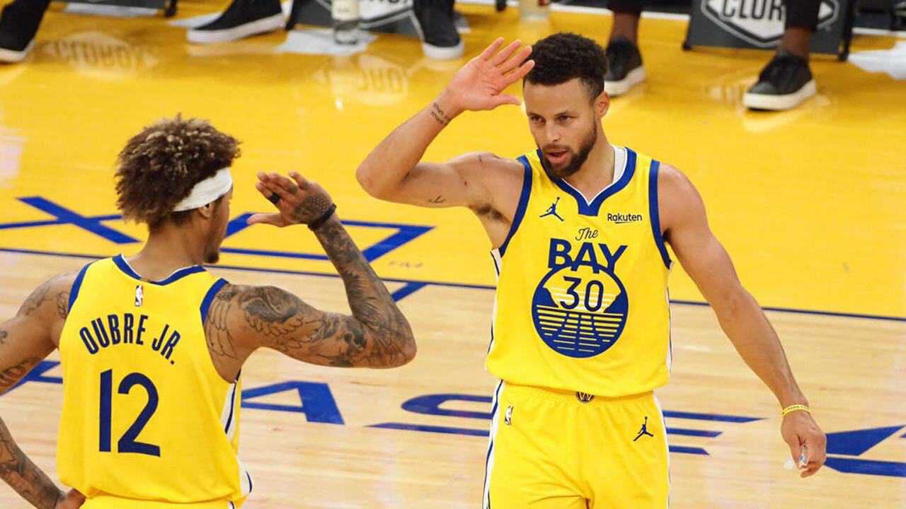 原声开拓者122137勇士库里62分破生涯得分纪录