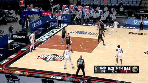 《NBA全场集锦》同样的方式还是防不住 锡安洞穿防守强势取分
