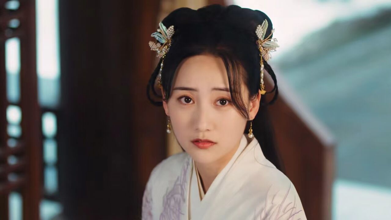白莲花假意献殷勤，又给小厨娘挖坑陷害！_腾讯视频