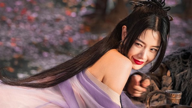 女妖诱惑plus!克拉拉拿捏绝色美妖,心都酥了