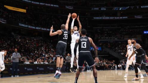 《NBA全场集锦》【球星】库兹马vs快船集锦 三分10中7狂轰35+12