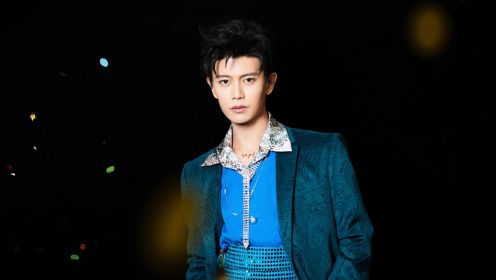纯享：任嘉伦唱《如一》，帅哥唱歌谁不可以？_歌手任嘉伦来啦！跨年舞台温柔献唱《如一》_综艺_高清完整版视频在线观看_腾讯视频