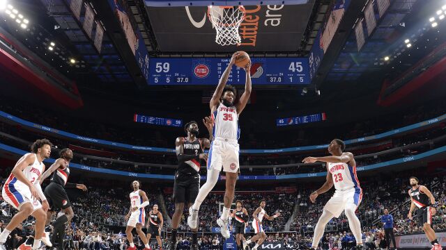 开拓者vs活塞精华回放 坎宁安空砍30+5开拓者后来居上反败为胜