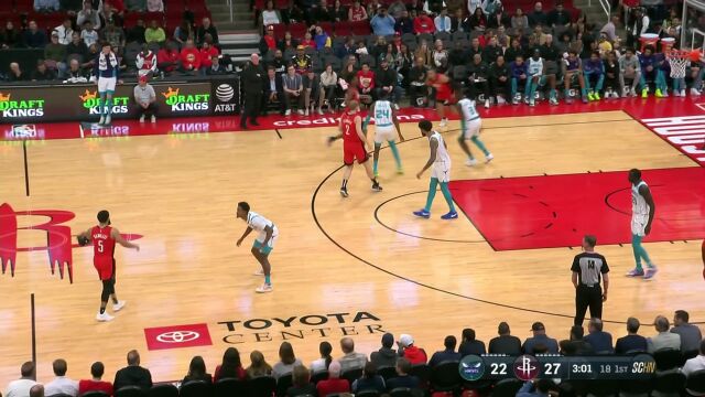 落选秀天花板 范乔丹外线三分甩狙准的离谱