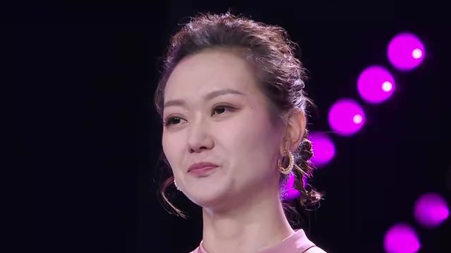 第9期：美女宝妈一首《飞云之下》歌曲玩转，全场最佳！