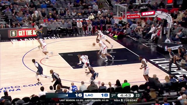 NBA：太丝滑！乔治闪转腾挪杀进内线打成2+1