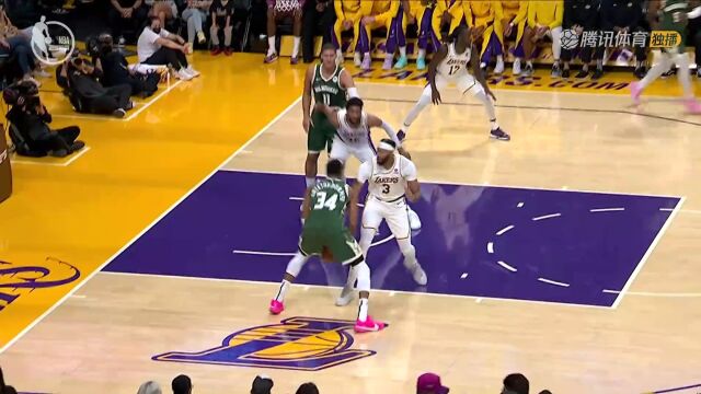 NBA：字母哥低位单打 无视浓眉完成暴扣