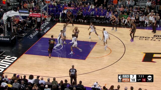 身体天赋尽显！文班亚马轻舒猿臂大帽阿伦