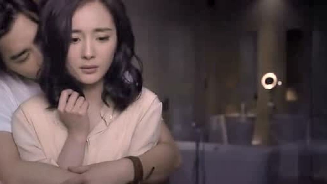 假戏真做？网友直呼杨幂李易峰吻戏太逼真！_高清