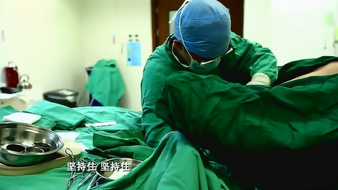 妇产科男医生接生全过程沉着冷静技术过硬在他帮助下顺利生产