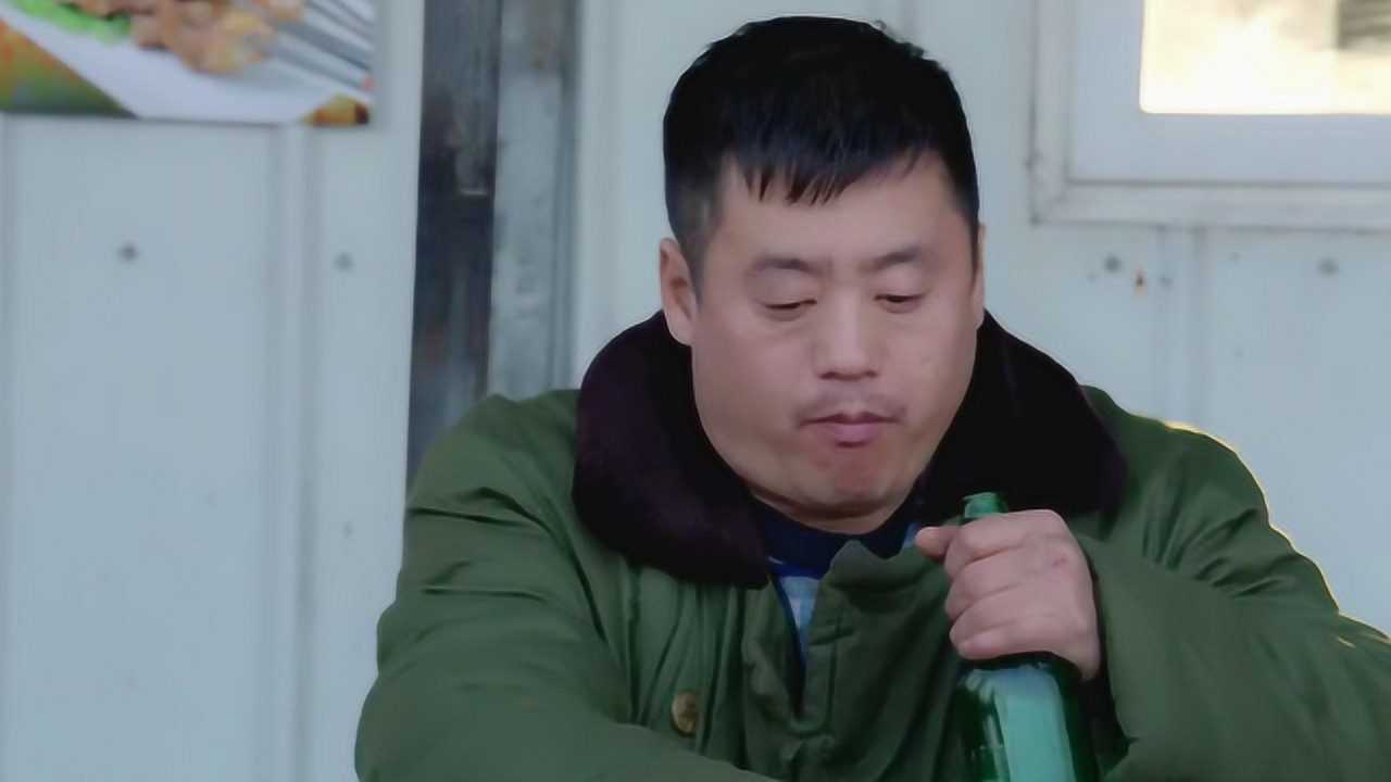 乡村爱情三十年活东三十年活西宋晓峰面对人生低谷努力烤串