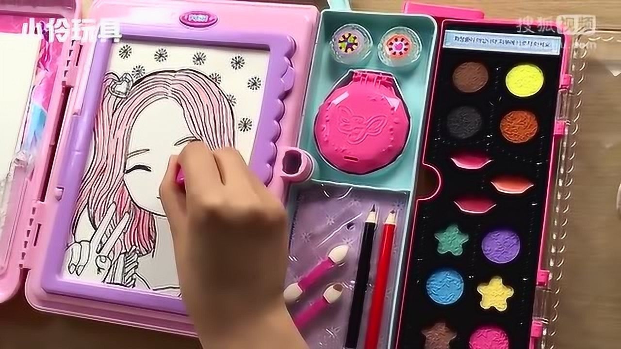 小伶玩具 珠珠的秘密之美少女化妆笔记本!