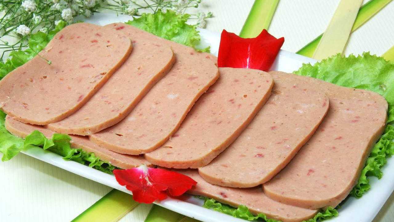 午餐肉的做法(家里做午餐肉的做法)