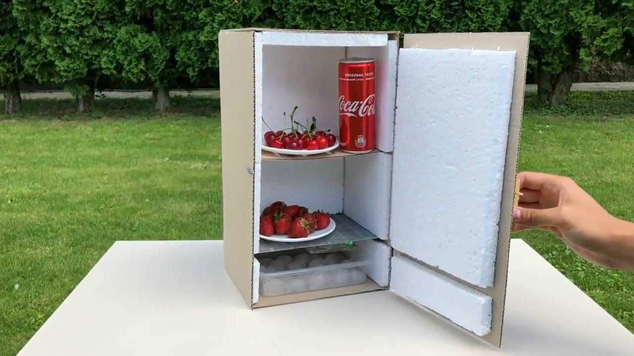 动手能力真强牛人用纸板制作冰箱