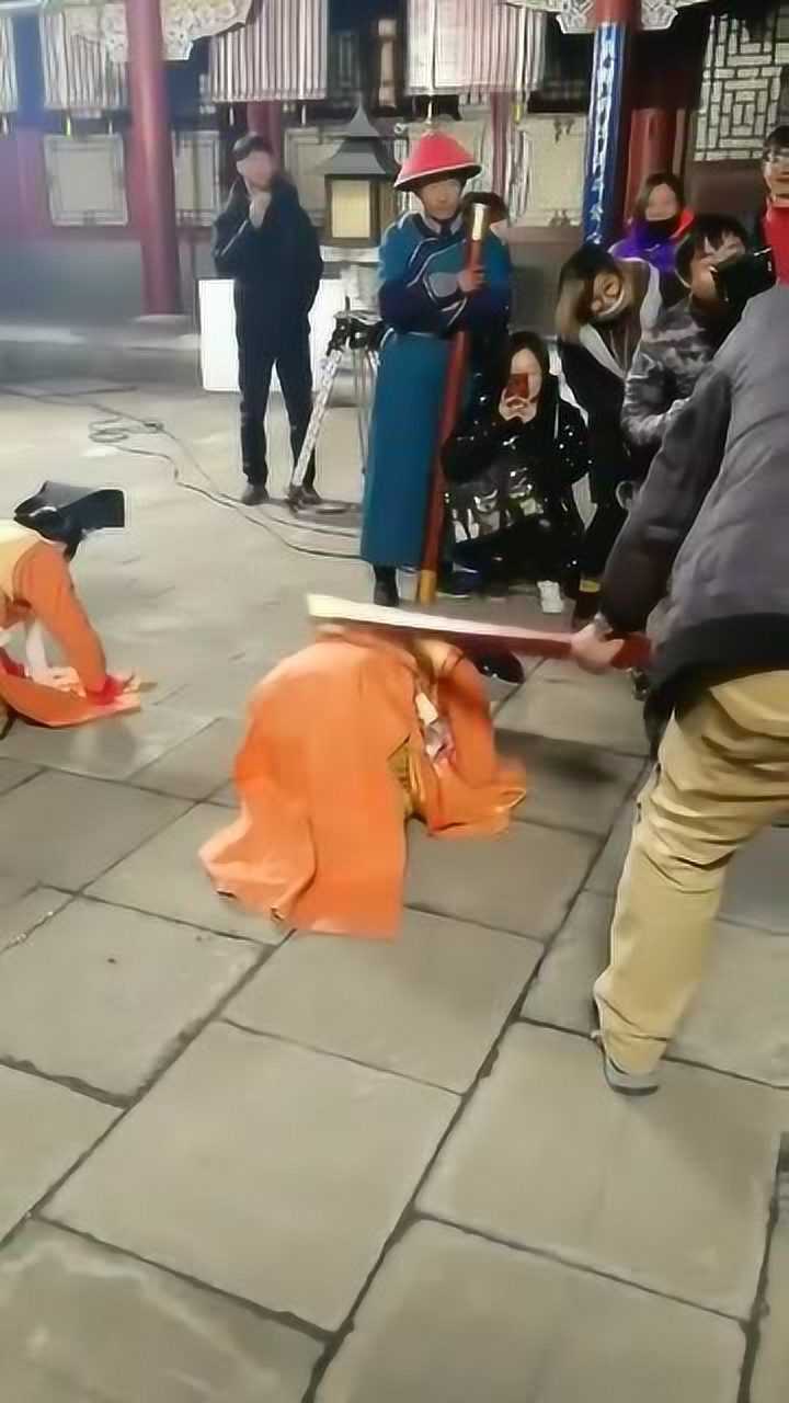 真实宫女挨板子，太监用力打！_高清