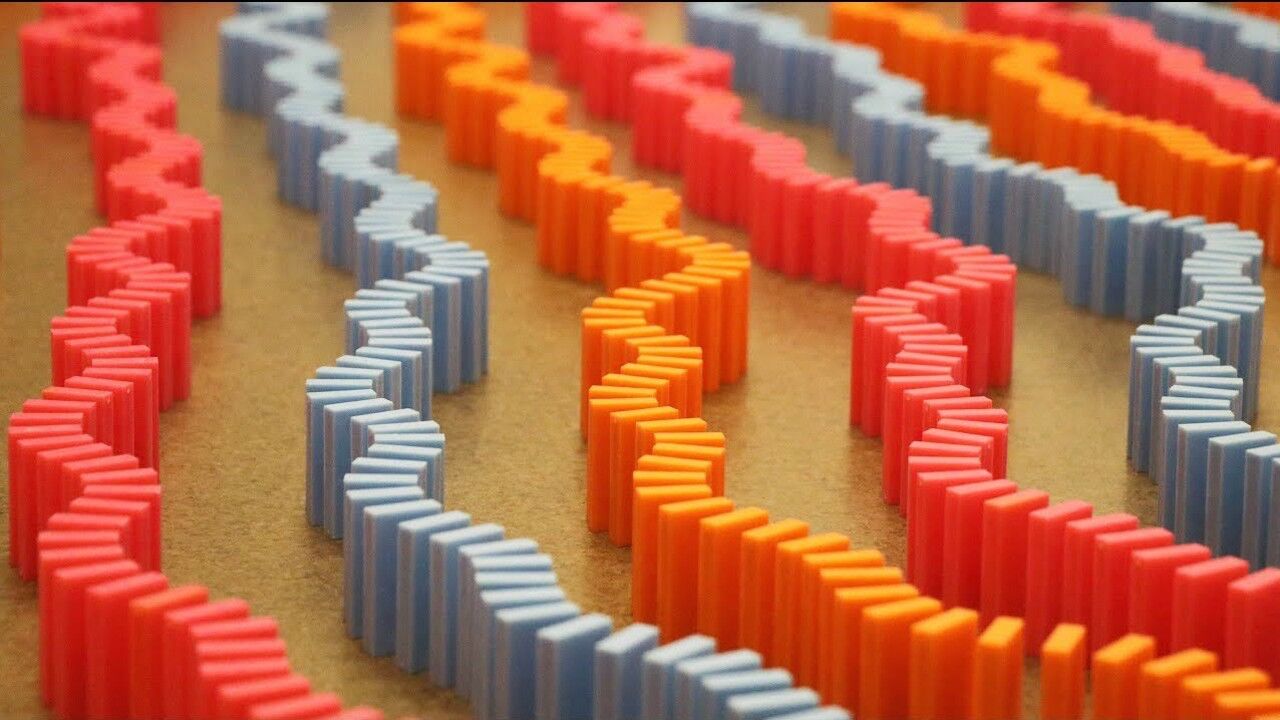 6000张多米诺骨牌