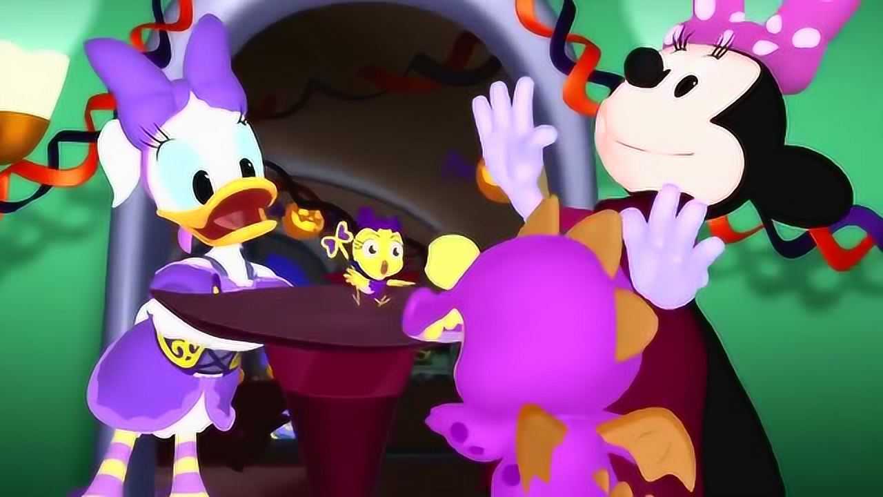 米奇妙妙屋:米奇妙妙屋一家是魔法师装扮