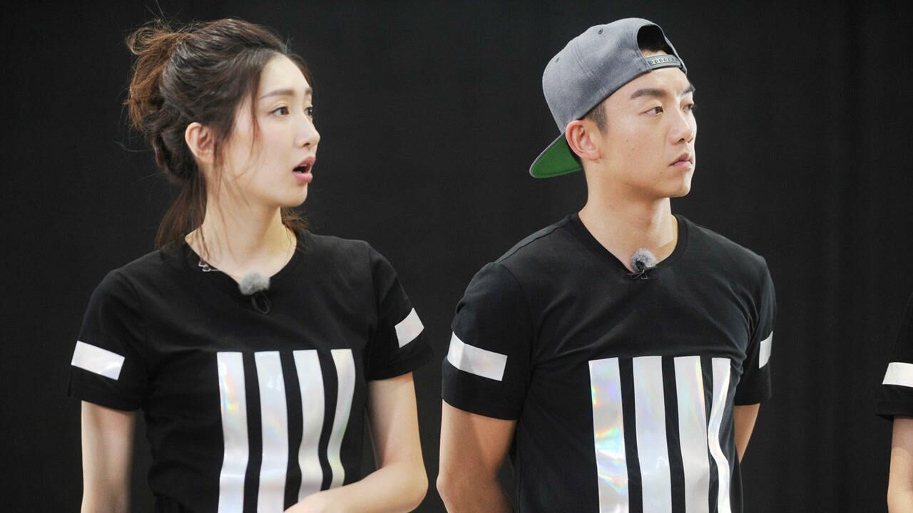 趁着友谊的小船还没翻那就使劲怼郑恺怒怼江疏影