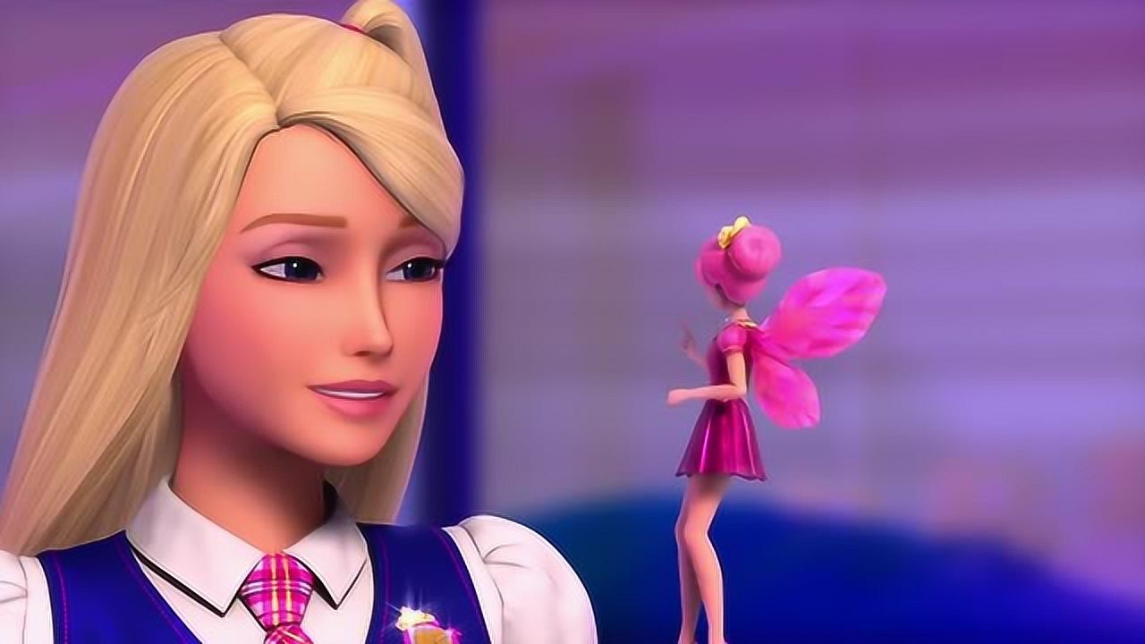 《芭比之公主学院》穿上校服的布尔年轻了好几岁,助理都看呆了!