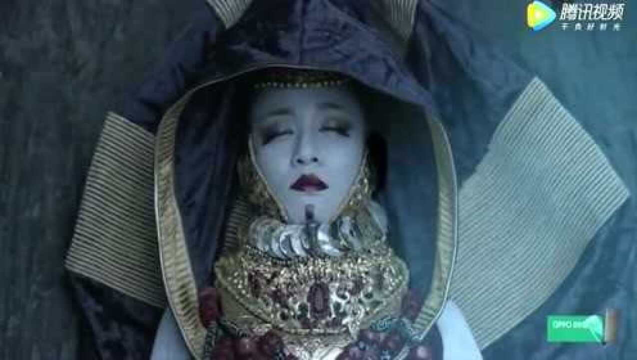 尸香魔芋花开精绝女王醒来看胡八一大战精绝女王