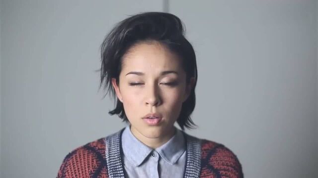 一不小心爱上了的英文歌曲《SweaterWeather》