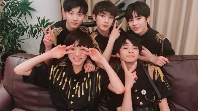 tyt台风少年团《狼少年》练习室镜面版