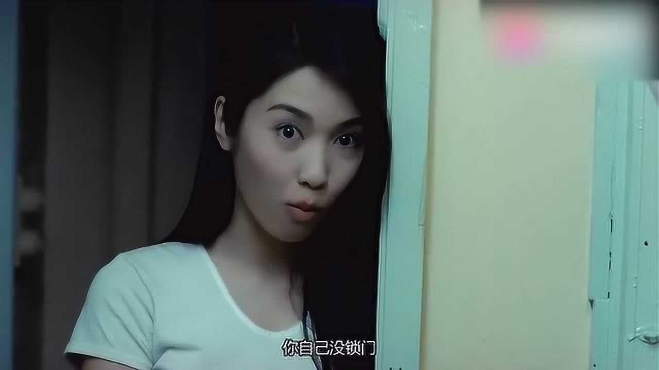 古惑仔:陈浩南在上厕所,小结巴进来了!下一秒举动让人脸红