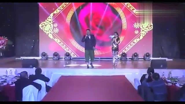 宋晓峰二人转,搭档杨晓茹同台表演