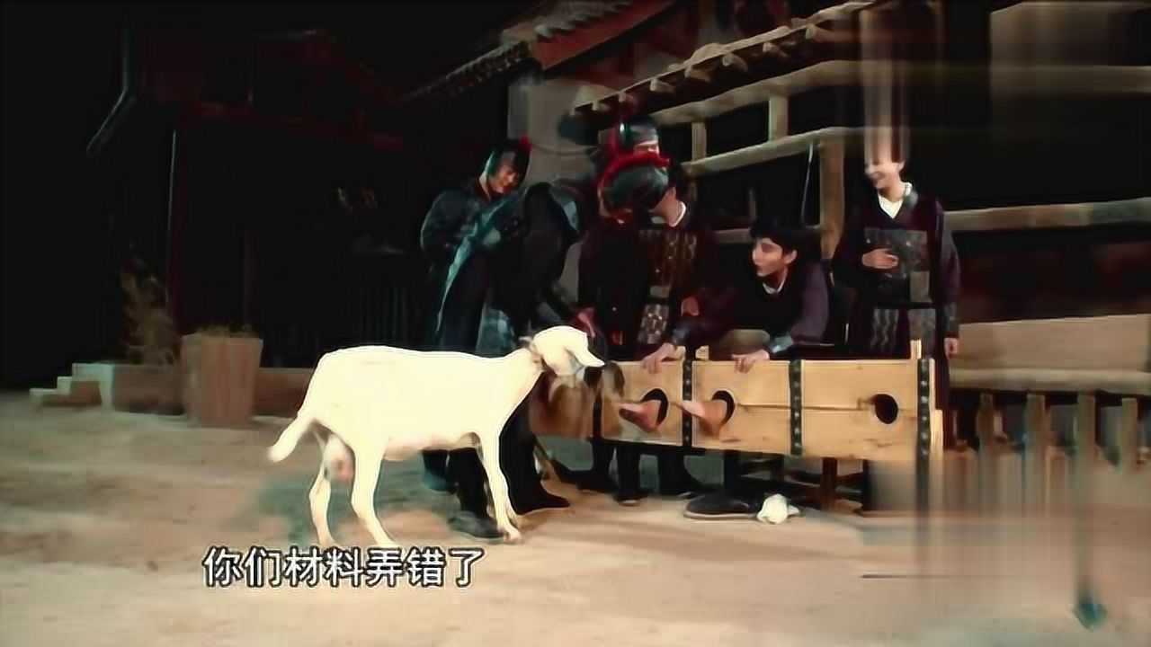 于小彤受“笑刑”，脚心被鸡毛掸子挠，隔着屏幕都感觉痒！_高清1080P在线观看平台_腾讯视频