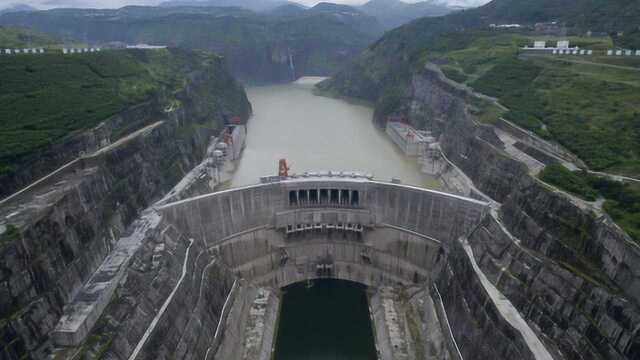 中国修建最“大”的水电站,总投资超过千亿,堪称世界级水电工程!