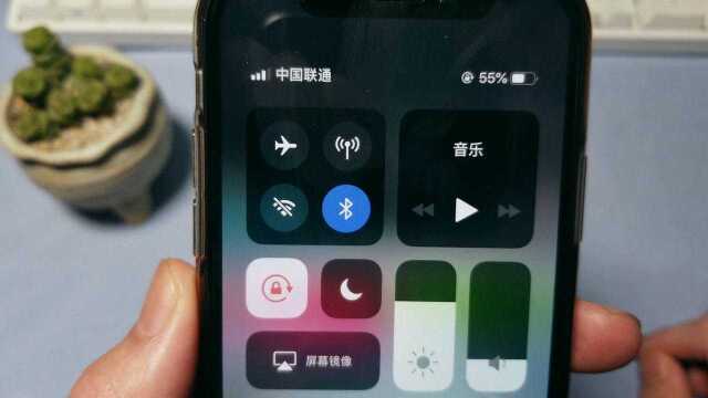 iPhone一键彻底关闭WiFi,比控制中心还方便!