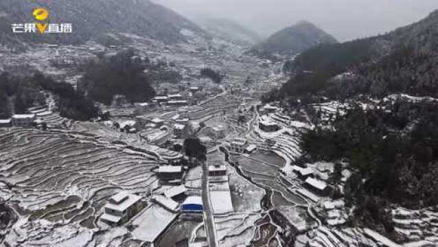 怀化溆浦山背花瑶梯田景区雪景美仑美奂,令人惊叹不已