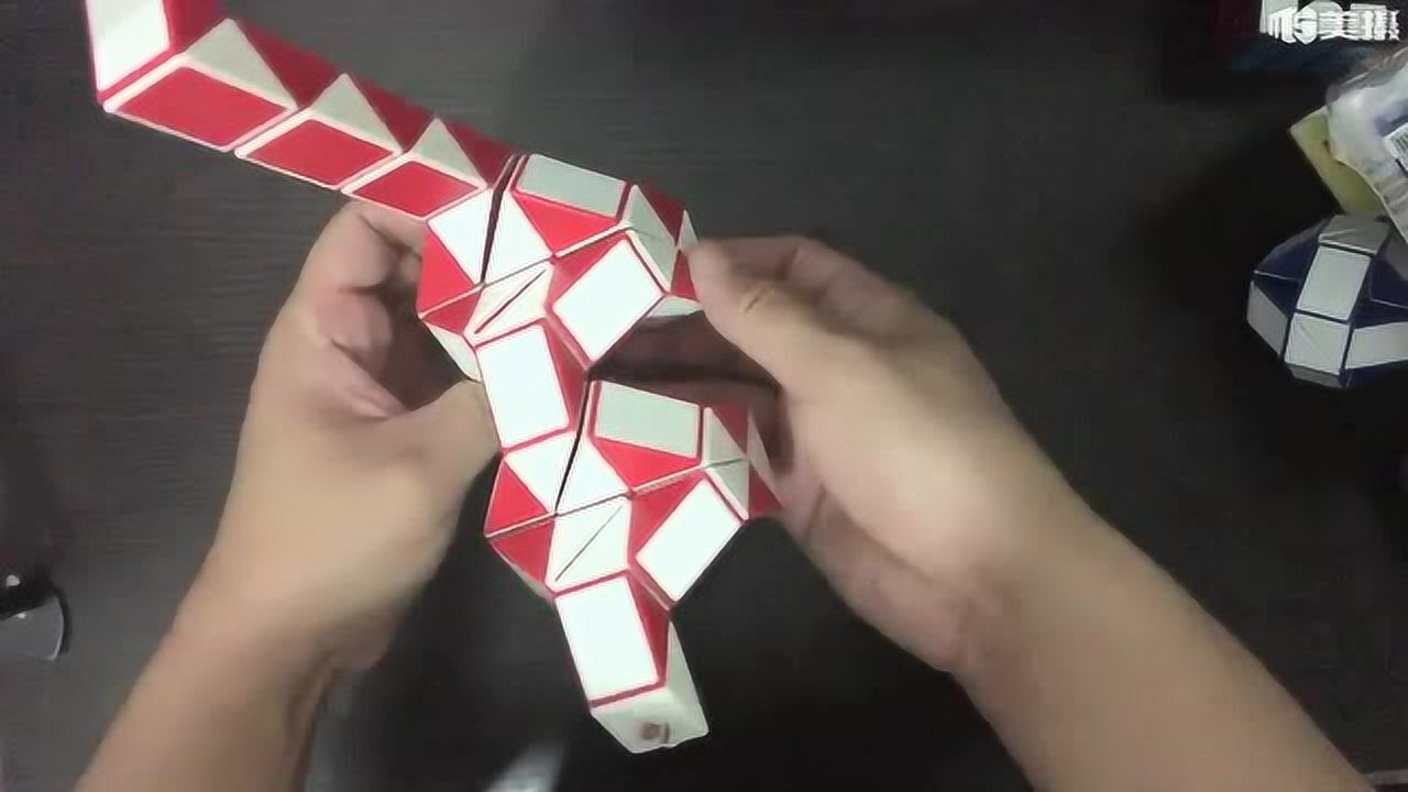 魔方小队长48段魔尺变恐龙教程视频